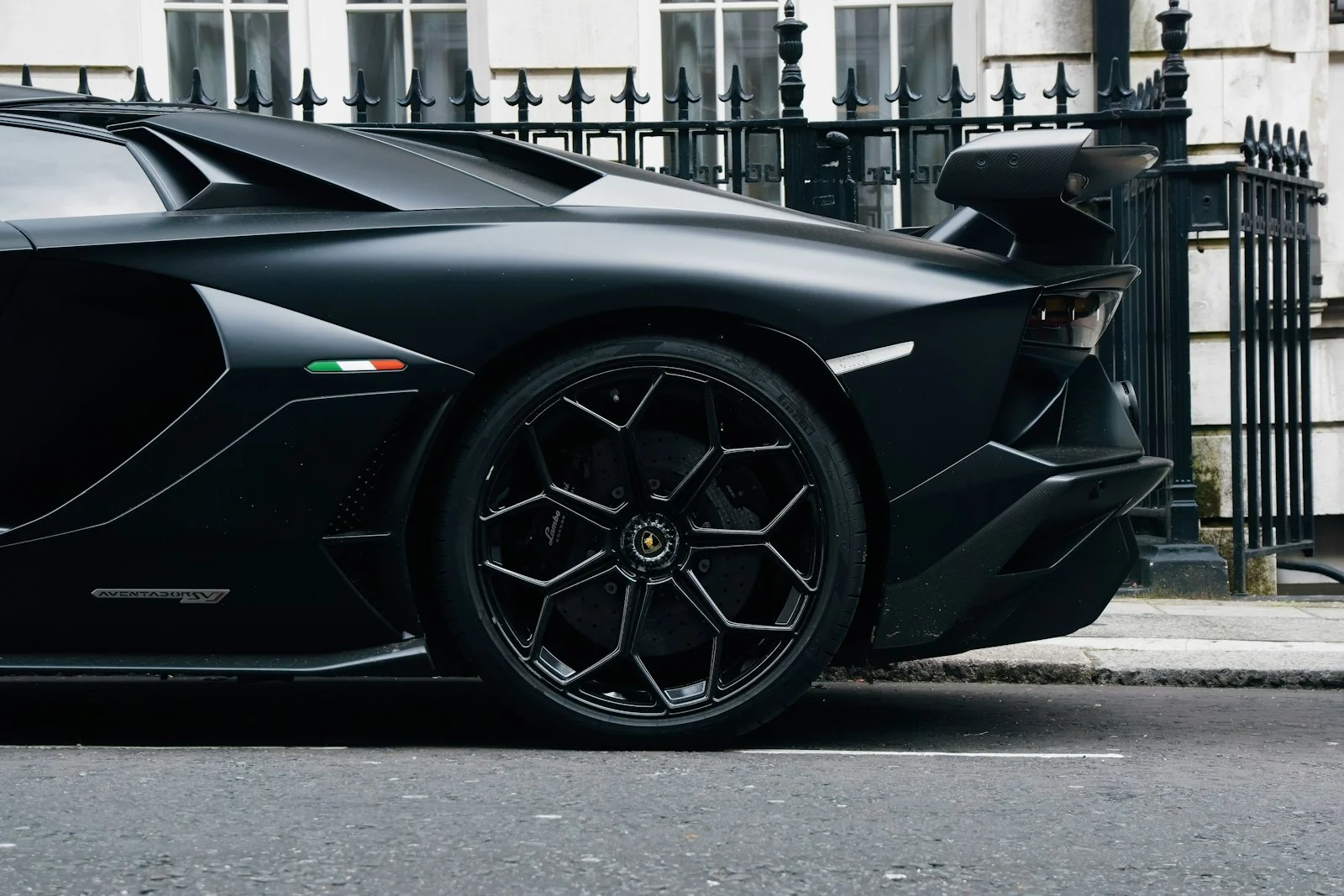 Cost of Mobile Tyre Repair London: 2026 Prices & Expert Advice