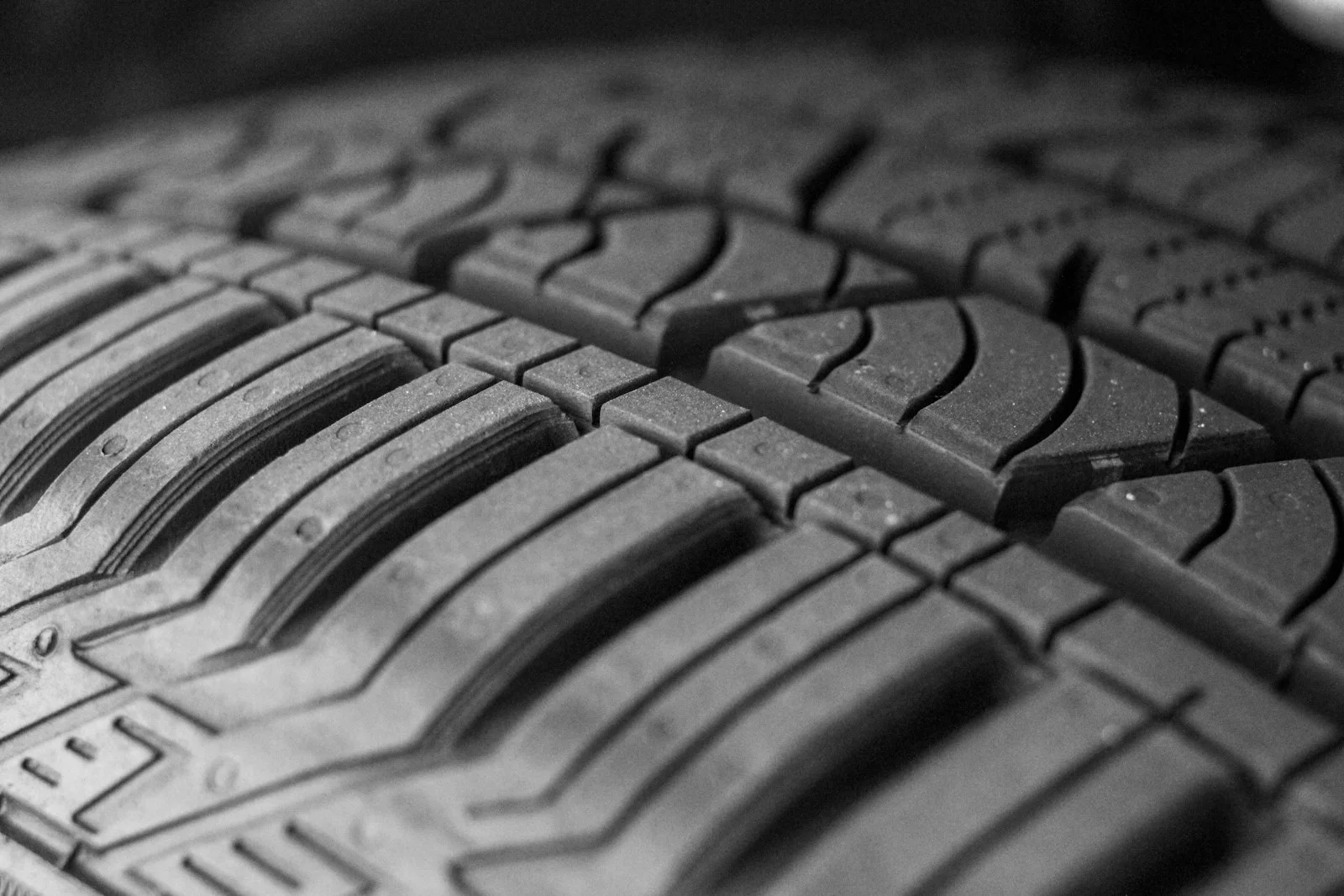 Compare Mobile Tyre Fitting Prices UK: 2026 Cost Guide & Tips